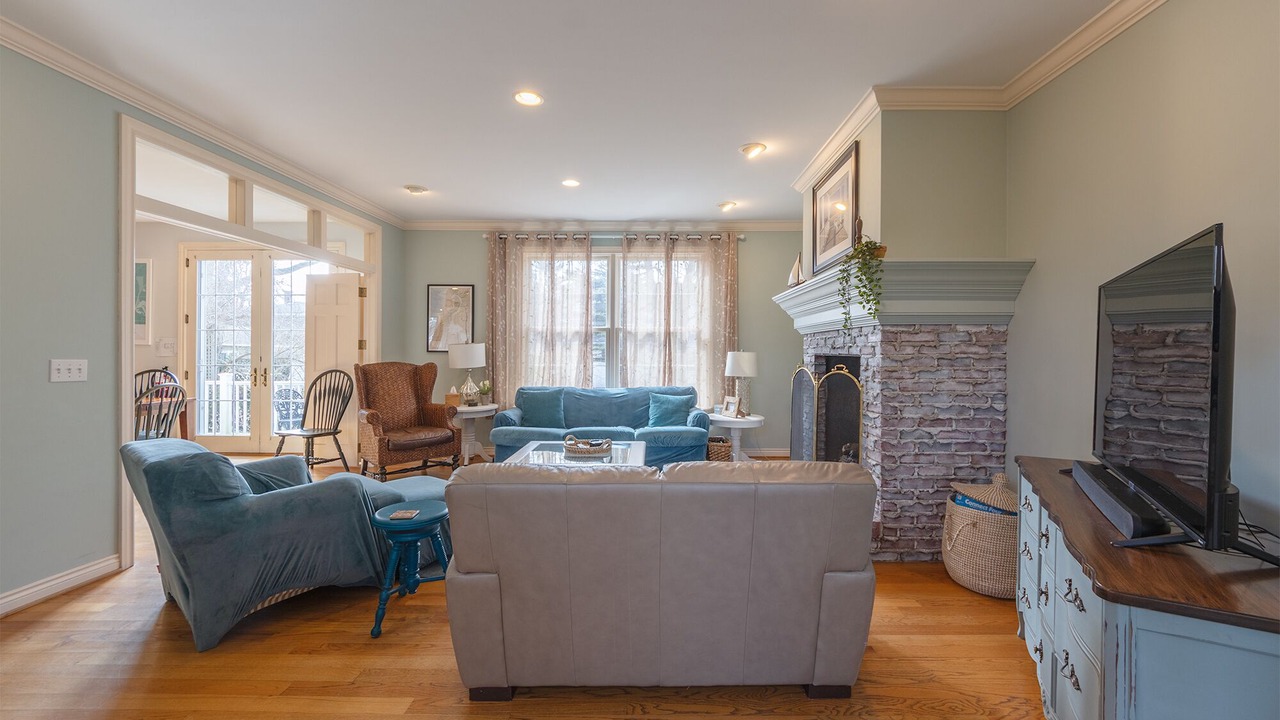 Photo of Livingroom in Saugatuck