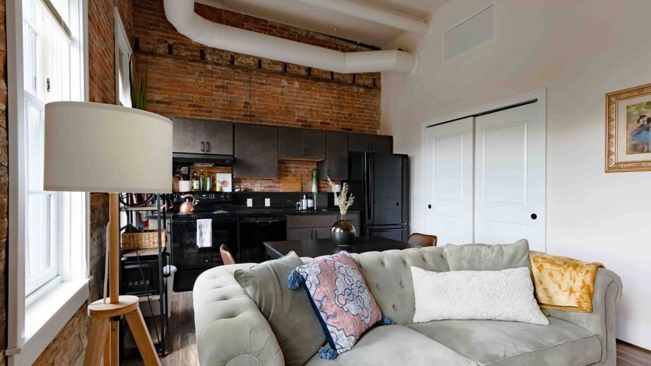 Photo of Livingroom in Ypsilanti
