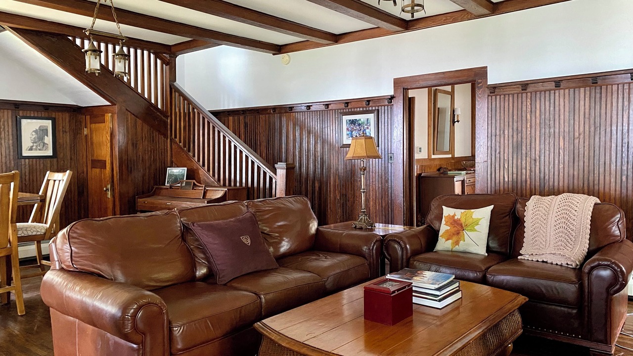 Photo of Livingroom in Grayling