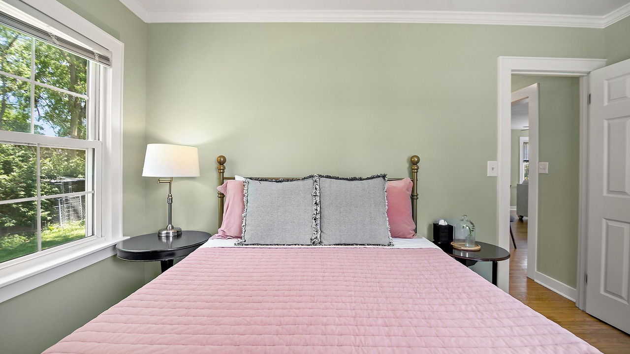 Photo of Bedroom in Thayer