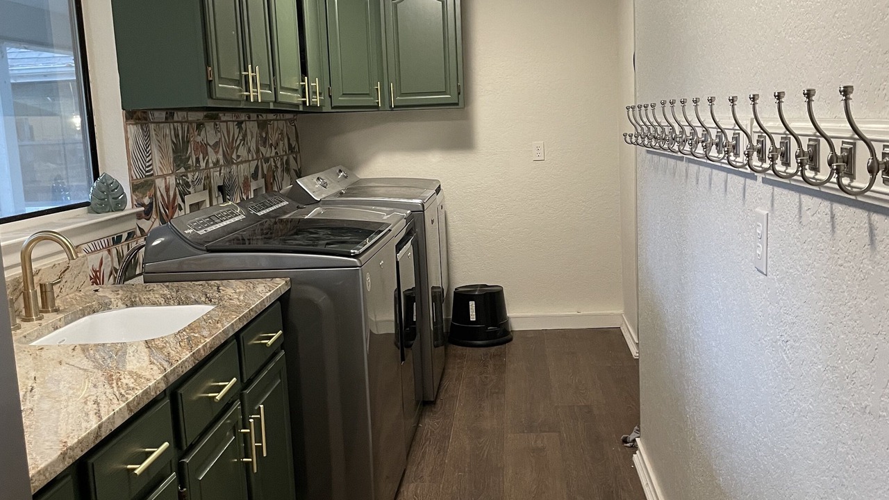 Photo of Kitchen in Gun Barrel City