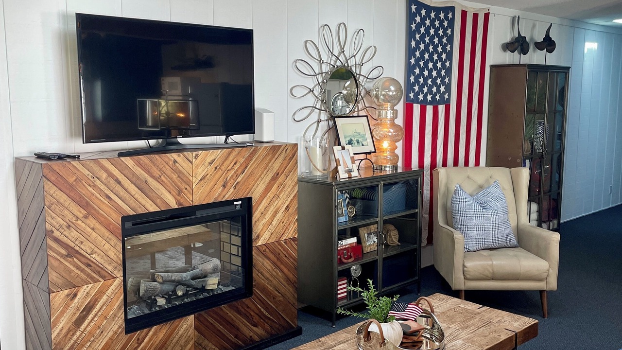 Photo of Livingroom in Saugatuck