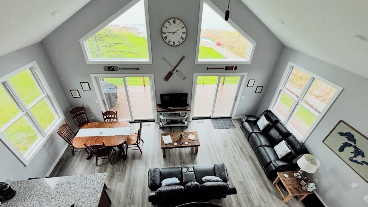 Photo of Livingroom in Grass Lake
