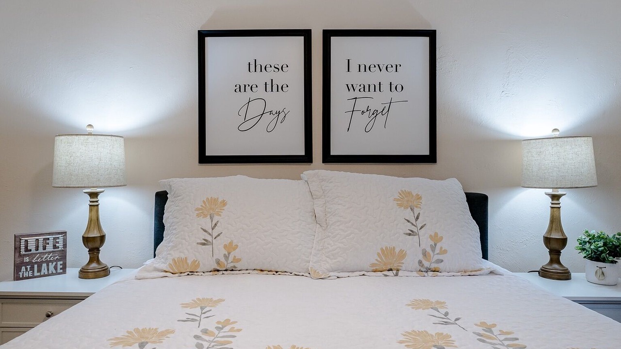 Photo of Bedroom in Norton Shores