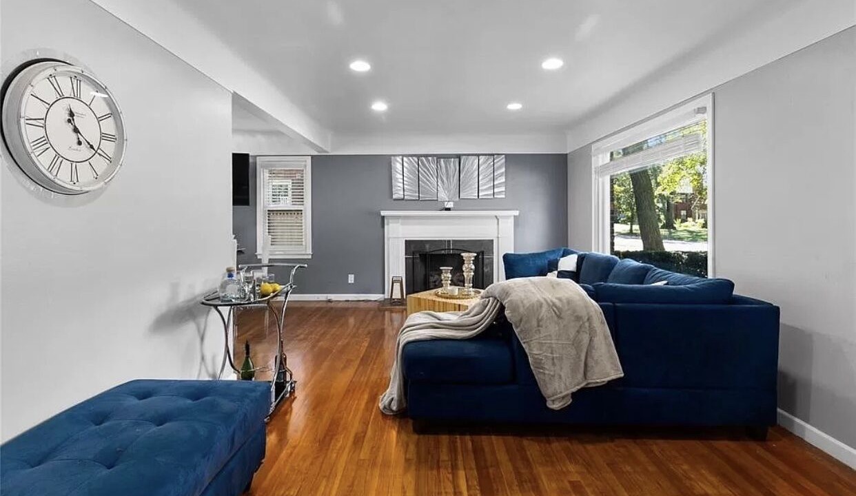 Photo of Livingroom in Detroit