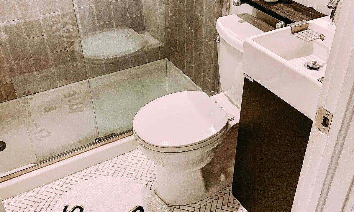 Photo of Bathroom in West Plaza