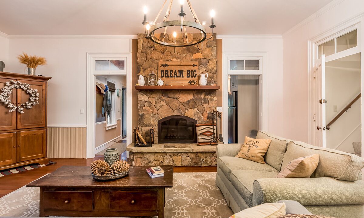 Photo of Livingroom in Fennville