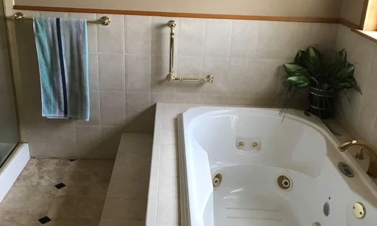 Photo of Bathroom in Noble