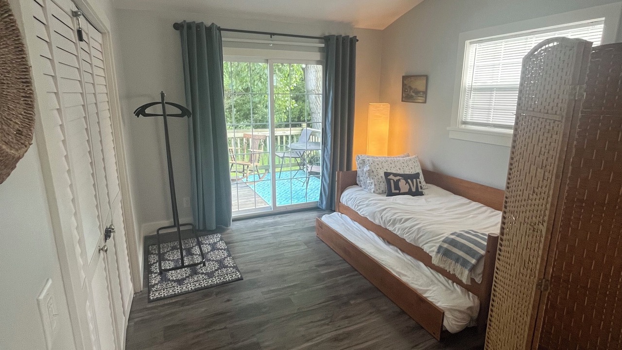 Photo of Bedroom in Miami Park