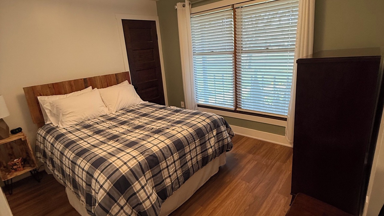 Photo of Bedroom in Macatawa
