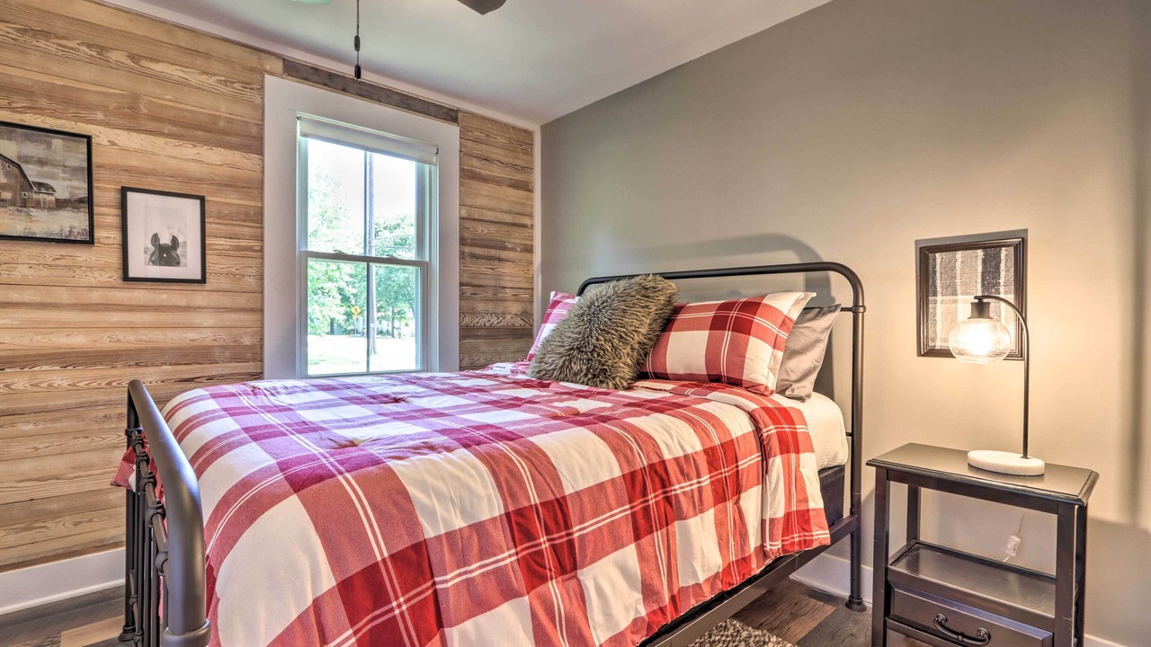 Photo of Others in Defiance