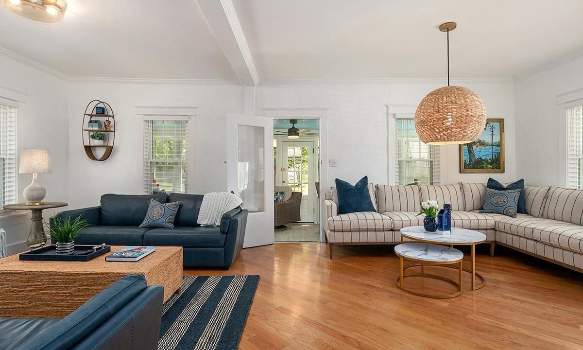 Photo of Livingroom in Saugatuck