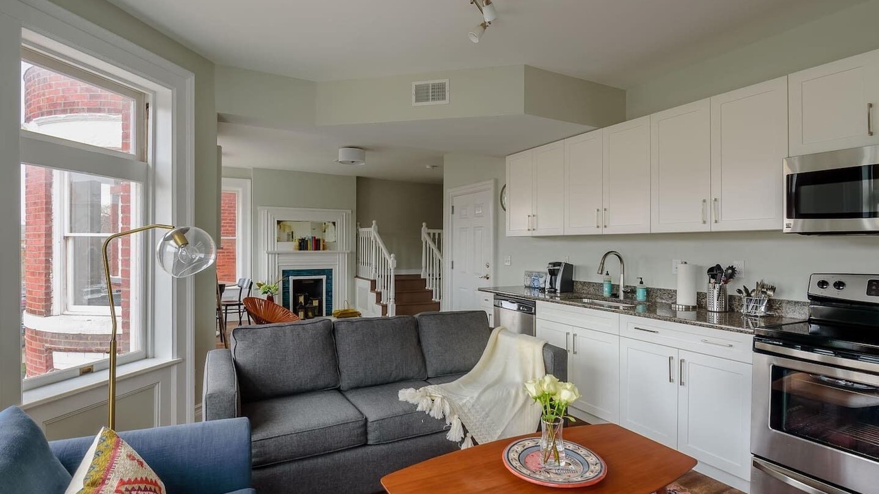 Photo of Livingroom in Midtown