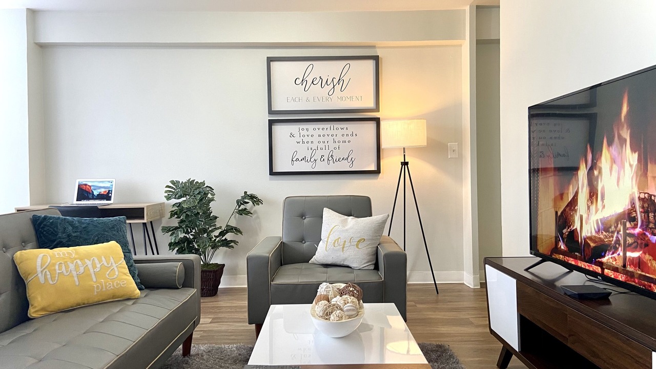 Photo of Livingroom in Lafayette Park