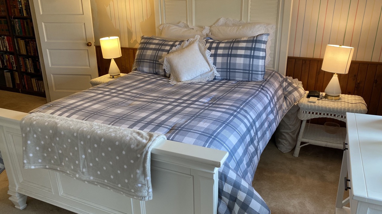 Photo of Bedroom in Gaylord
