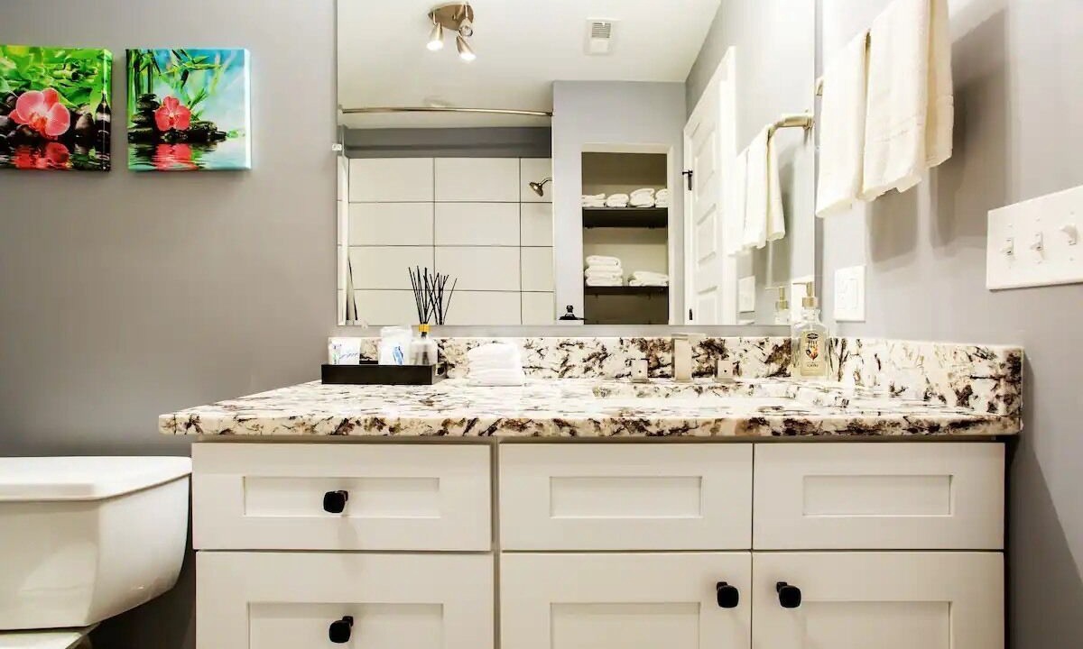 Photo of Bathroom in Oak Lawn