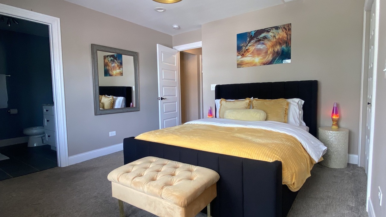 Photo of Bedroom in Oak Lawn
