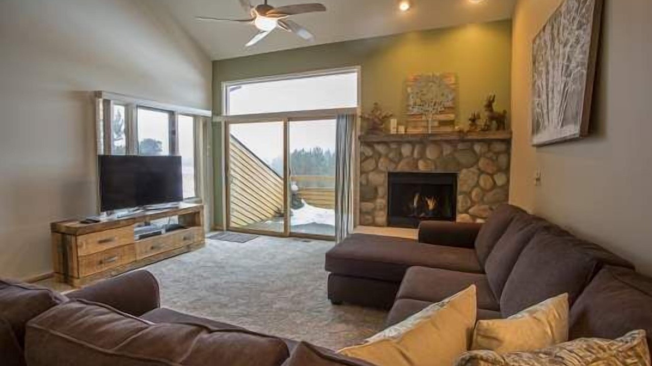 Photo of Livingroom in Harbor Springs