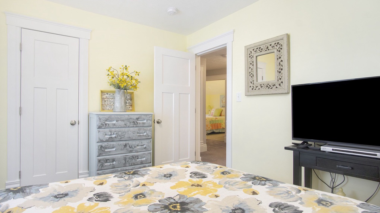 Photo of Bedroom in South Haven