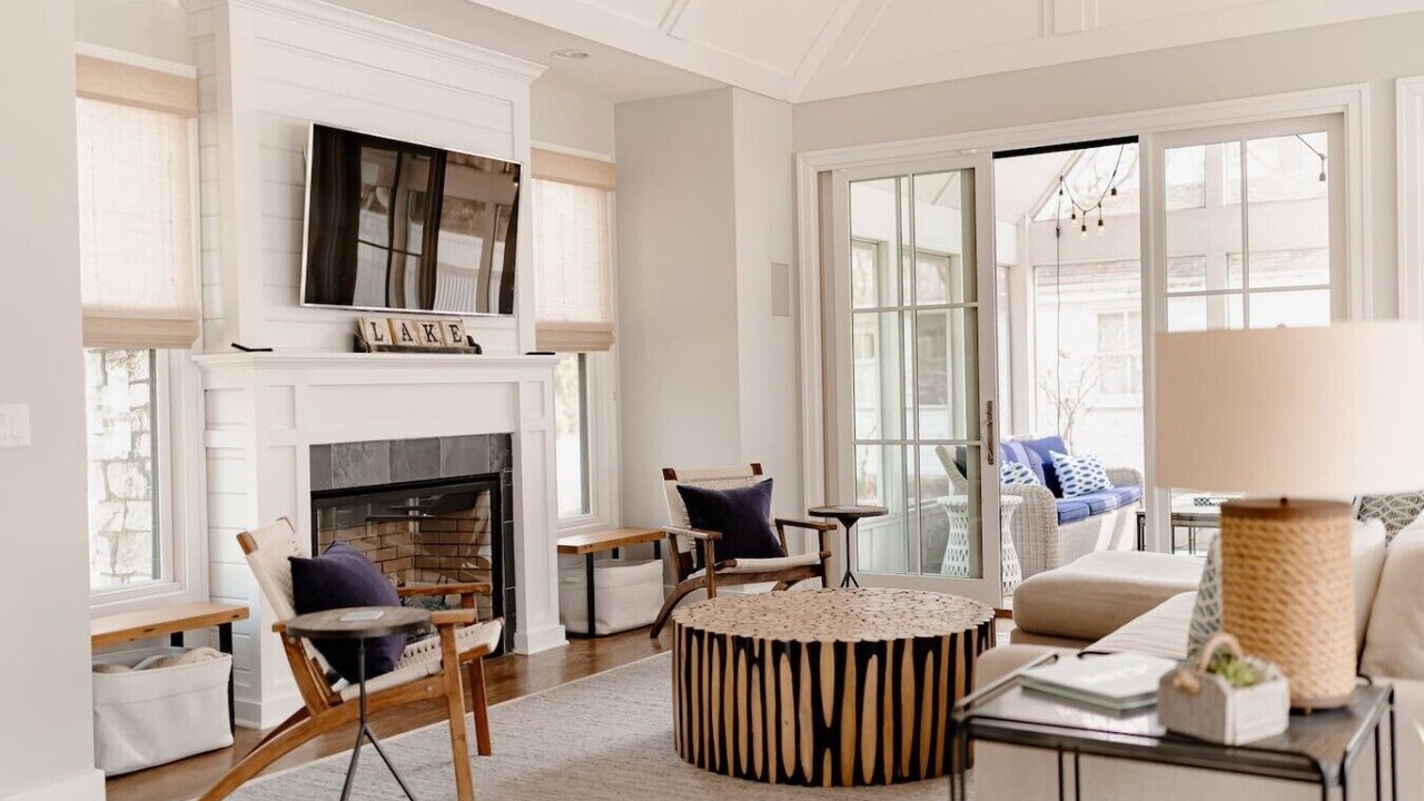 Photo of Livingroom in Grand Beach