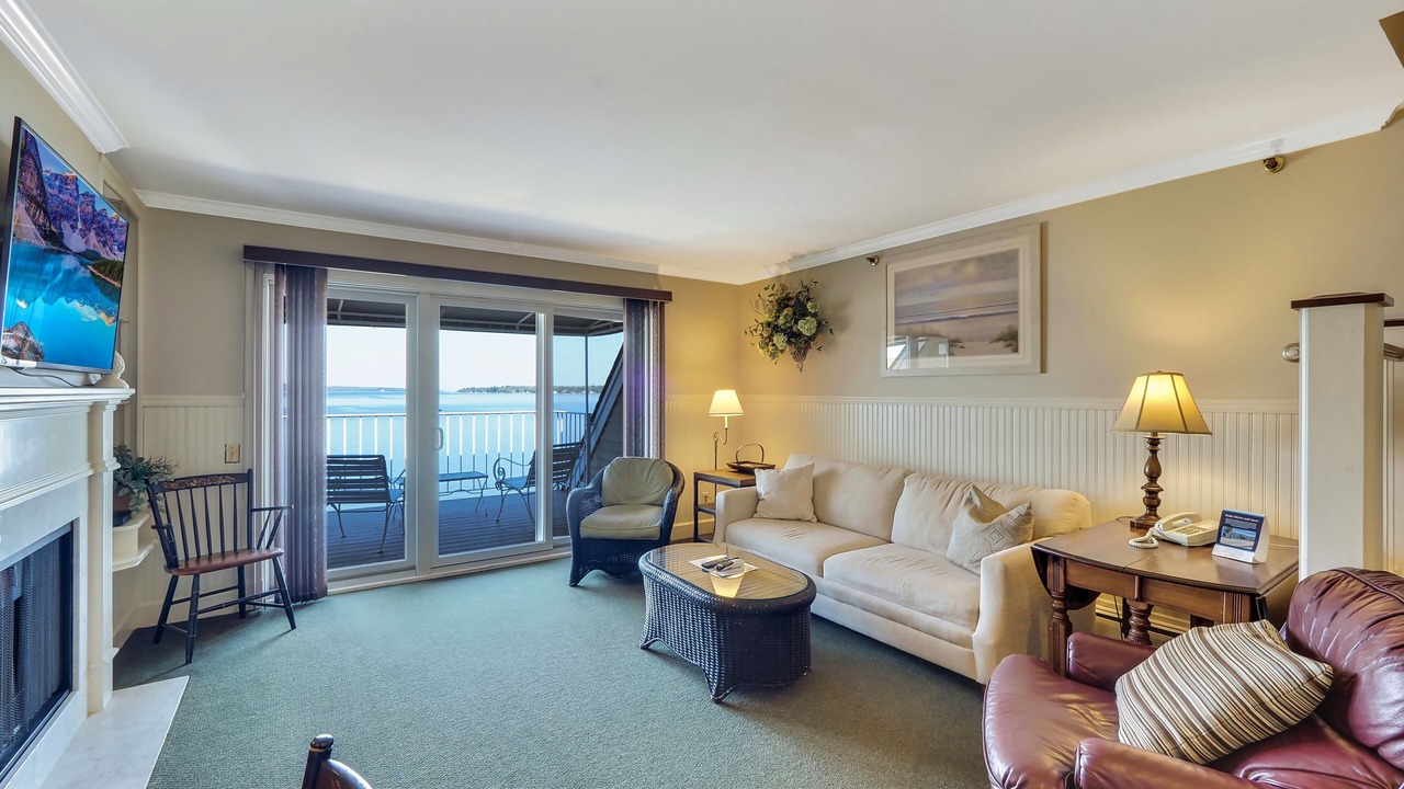 Photo of Livingroom in Boyne City