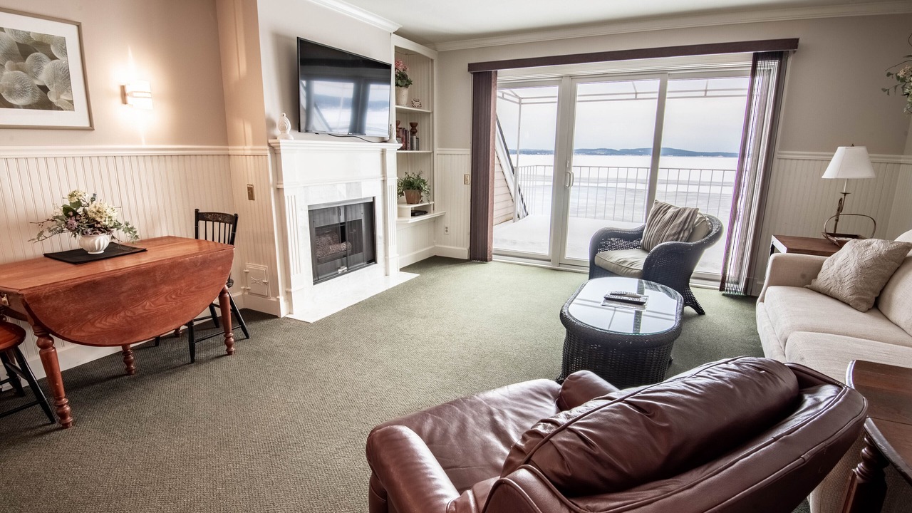 Photo of Livingroom in Boyne City