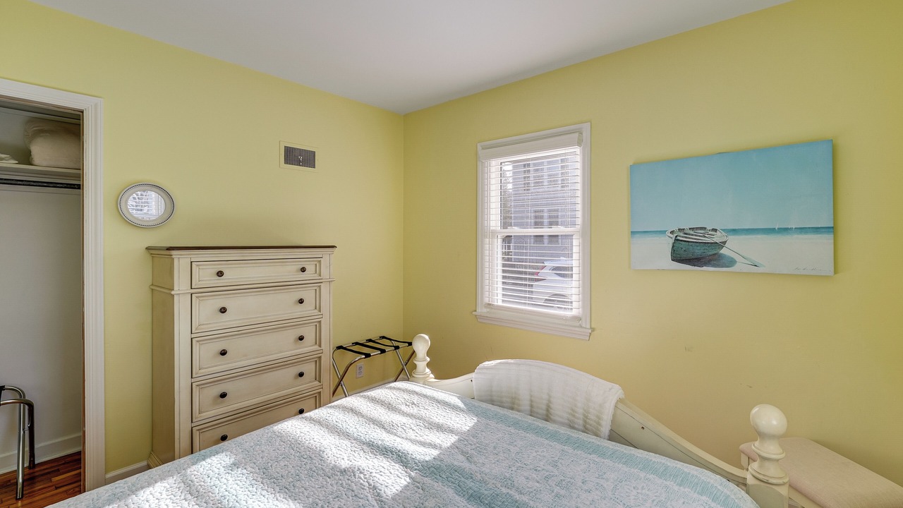 Photo of Bedroom in Williams Bay