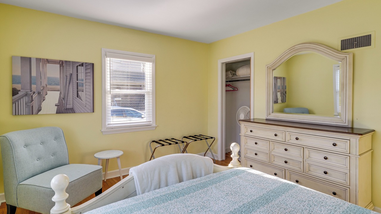 Photo of Bedroom in Williams Bay