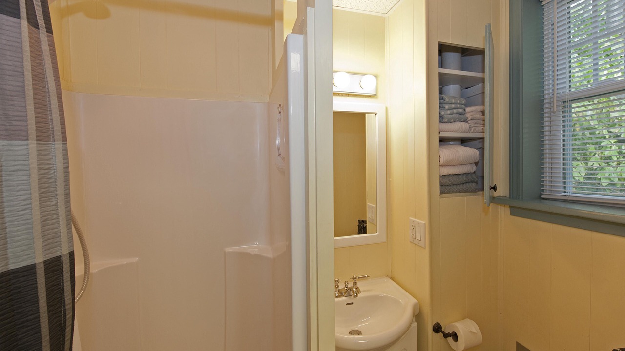 Photo of Bathroom in Beachwood-Bluffton