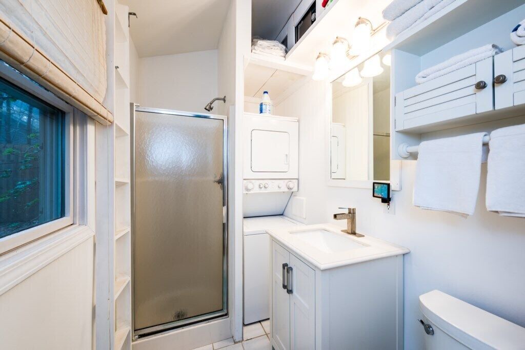 Photo of Bathroom in Union Pier