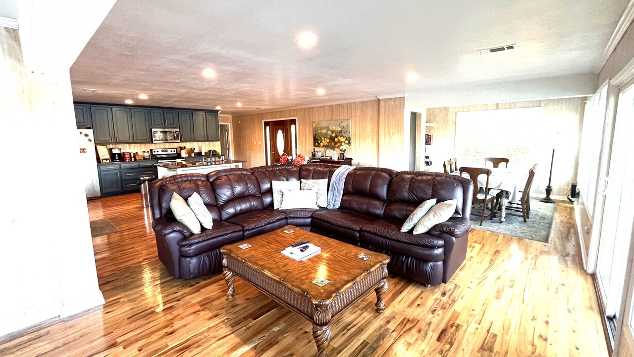 Photo of Livingroom in Hernando