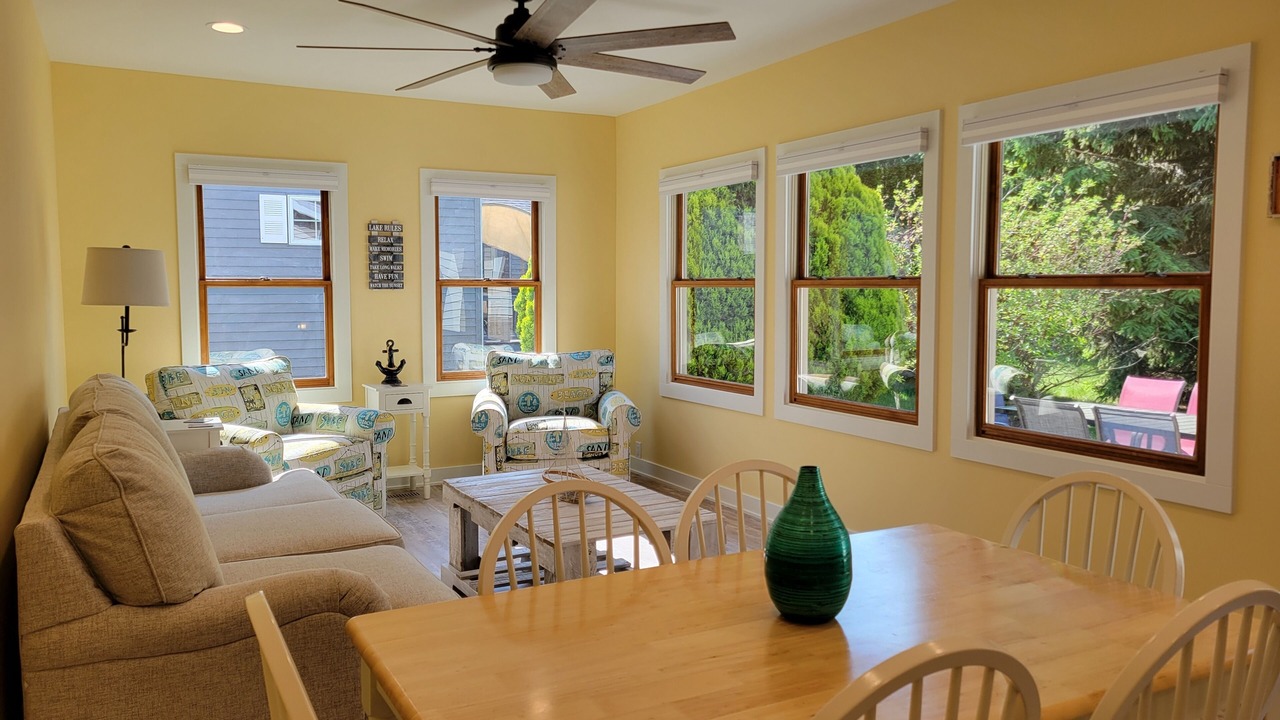 Photo of Livingroom in South Haven