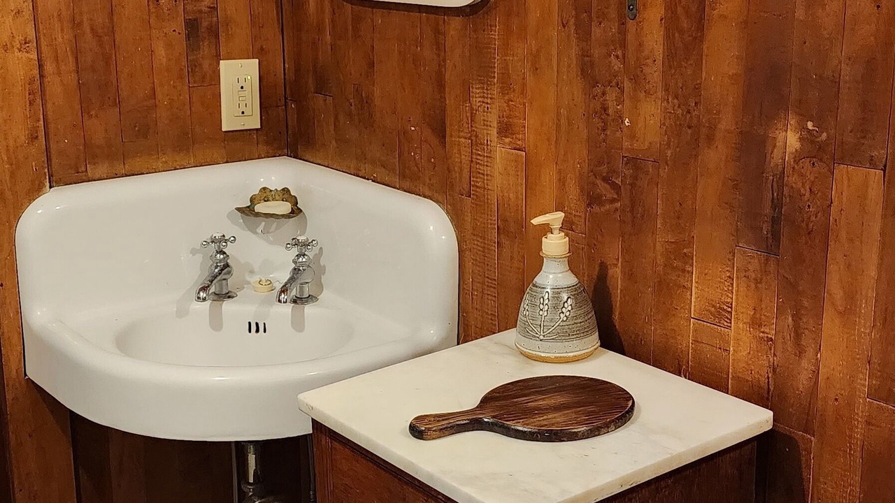 Photo of Bathroom in Ephraim