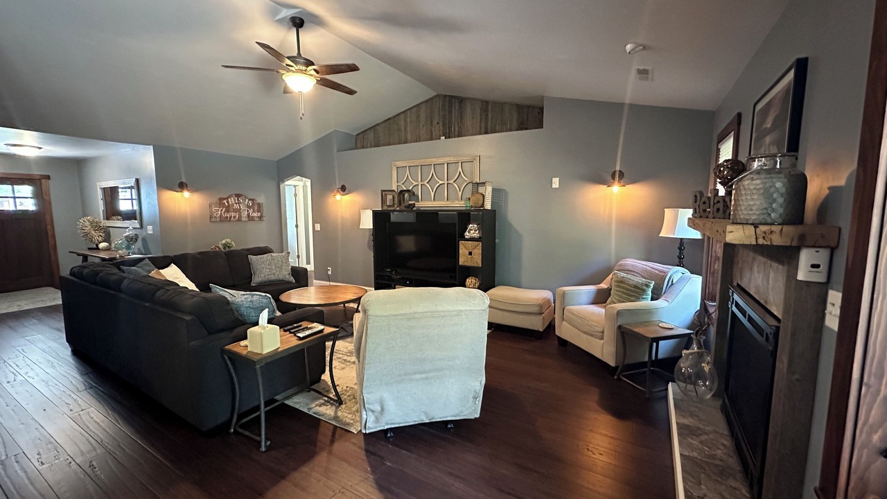 Photo of Livingroom in Fish Creek