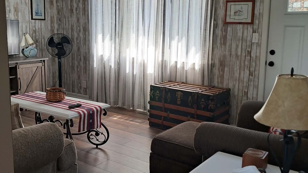 Photo of Livingroom in Brimley