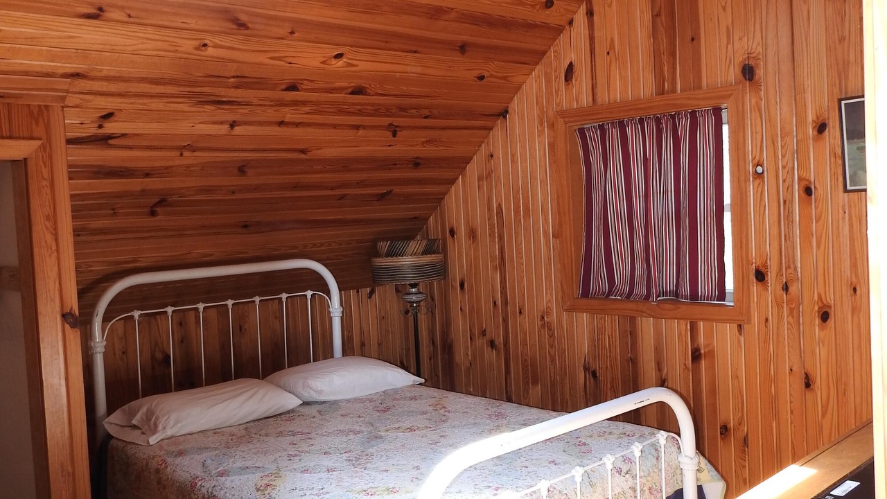 Photo of Bedroom in Carbondale