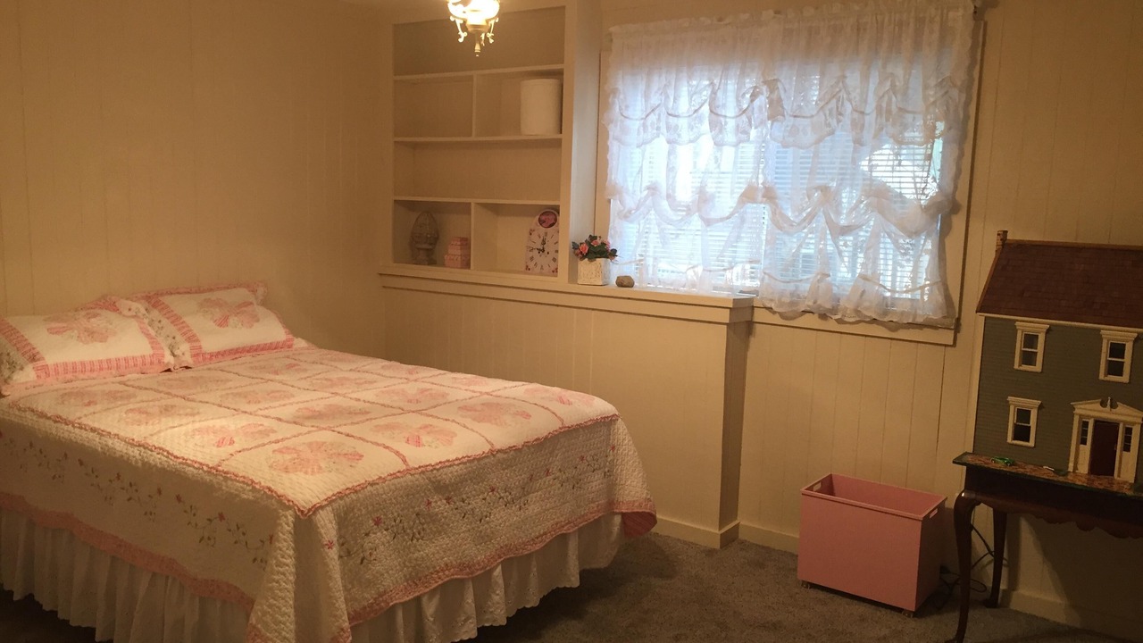 Photo of Bedroom in Pentwater