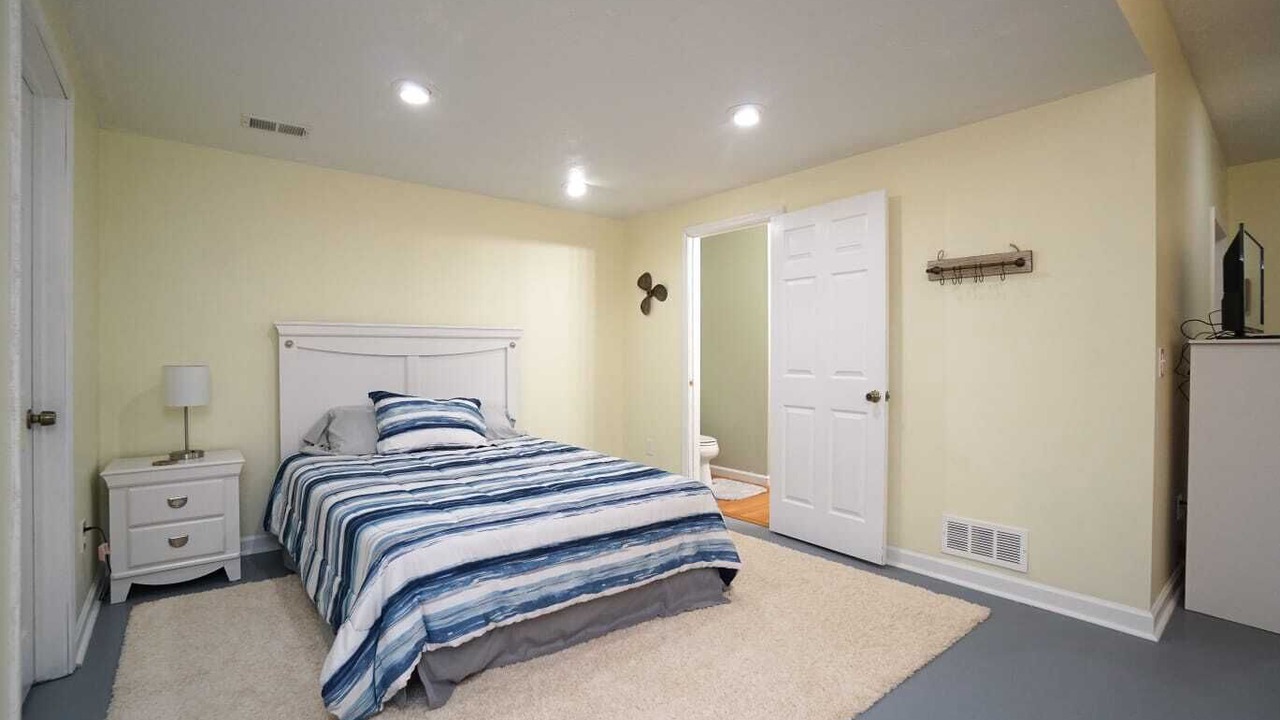 Photo of Bedroom in Silver Lake
