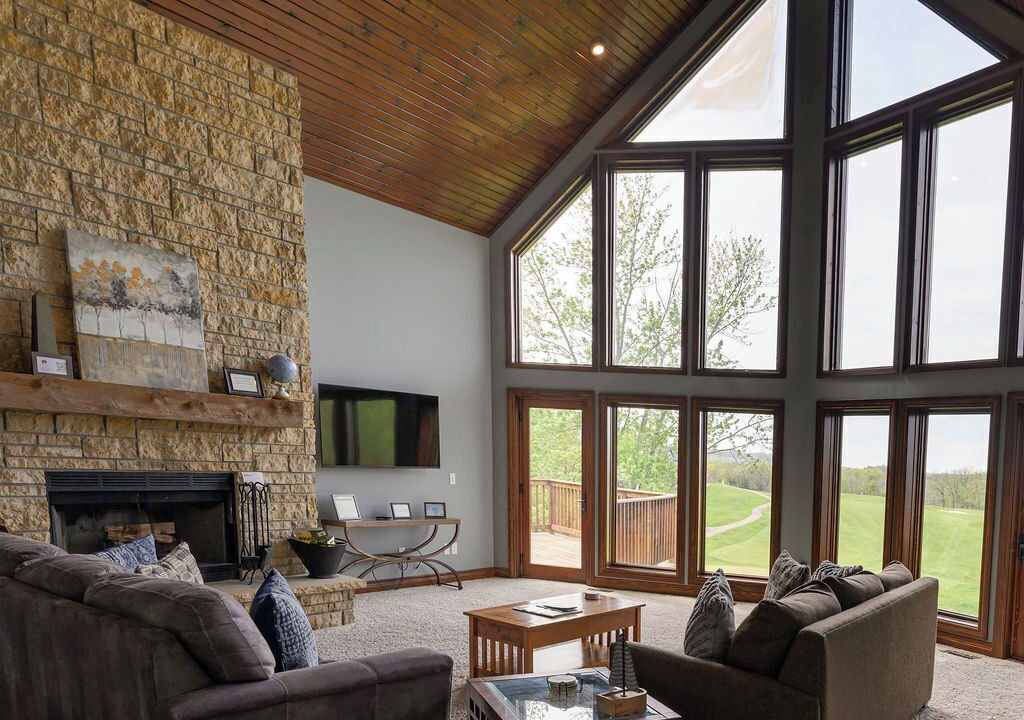 Photo of Livingroom in The Galena Territory