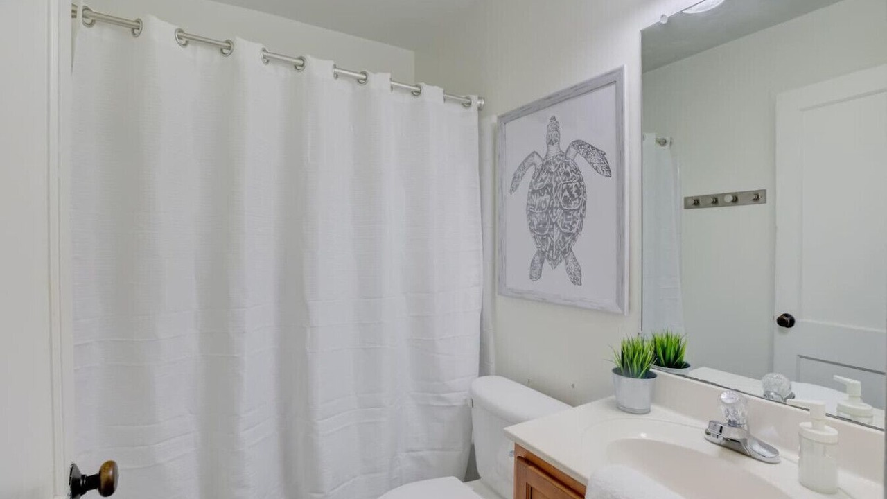 Photo of Bathroom in Midtown