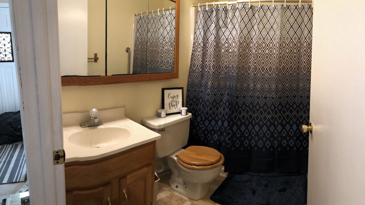 Photo of Bathroom in Sunrise Beach