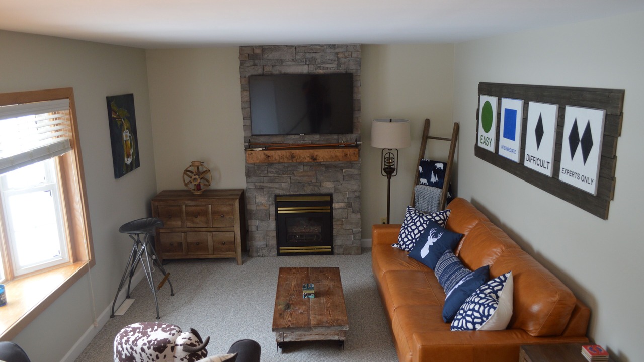 Photo of Livingroom in Thompsonville