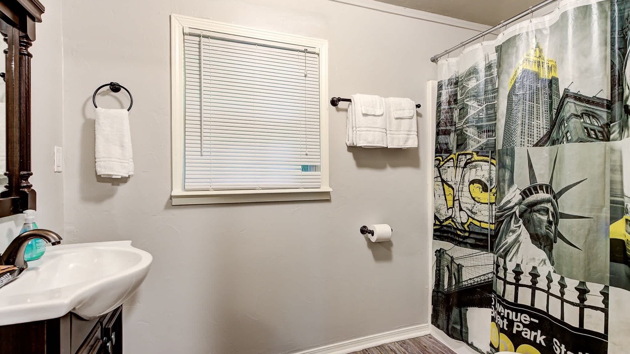 Photo of Bathroom in Central Oklahoma City