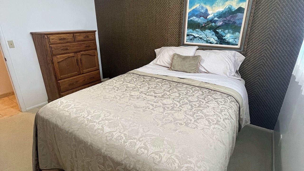 Photo of Bedroom in Northridge