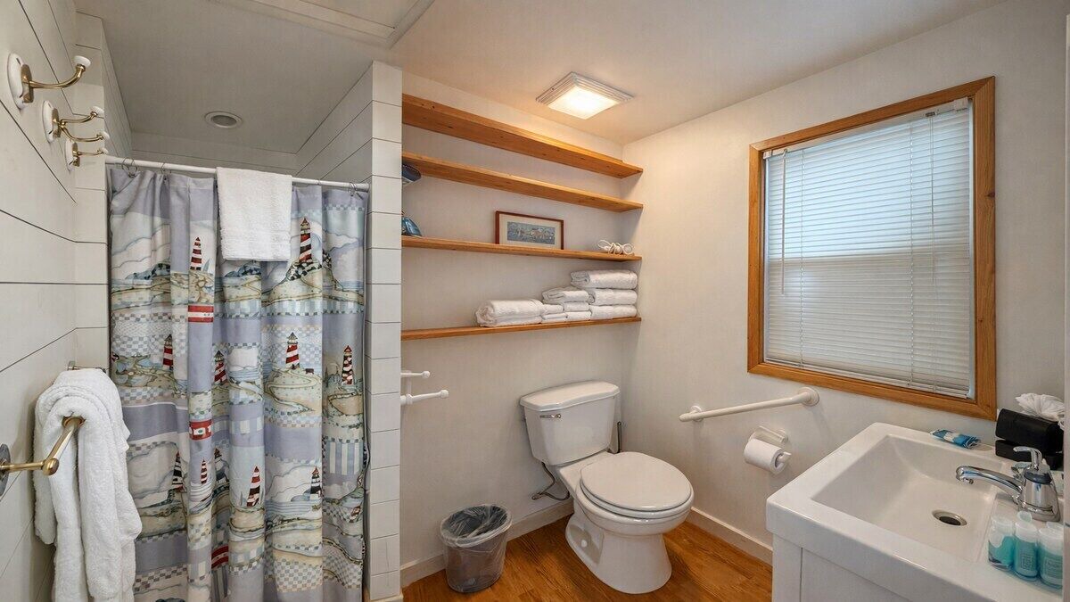 Photo of Bathroom in La Pointe