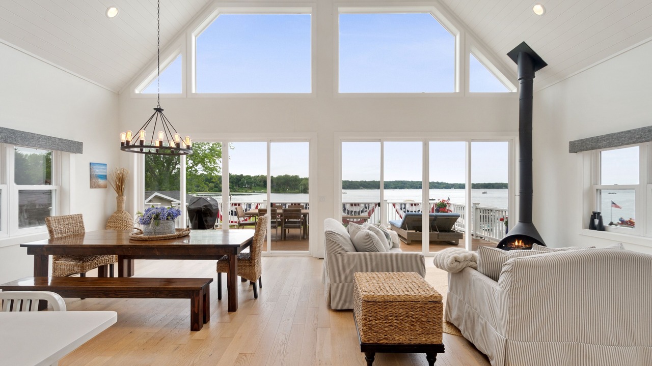 Photo of Bedroom in Delavan Lake