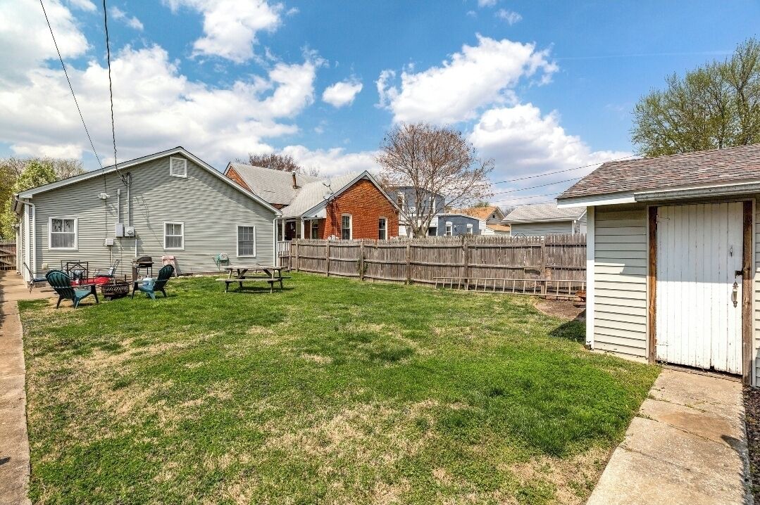 Photo of Outdoor in St. Charles Historic District