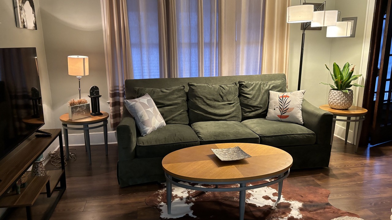 Photo of Livingroom in New Center Detroit