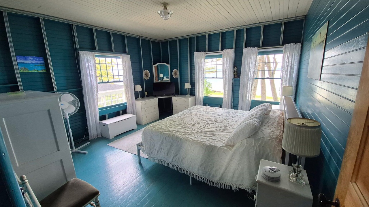 Photo of Bedroom in Harbor Springs
