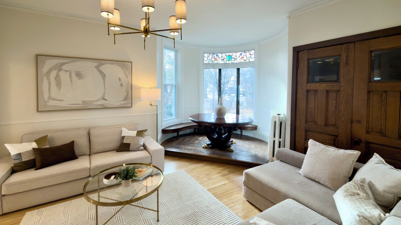 Photo of Livingroom in Lakeside - Lester Park